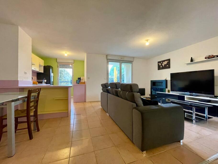 L'Appartement Michelet - Parking Prive Et Gratuit - 2Km Cite Medievale Каркассон Экстерьер фото